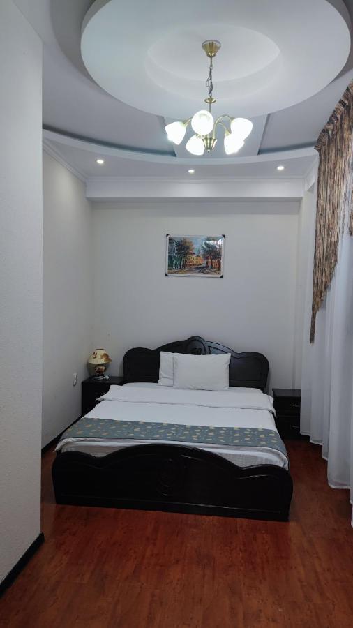 Bishkek Villa Hotel Bagian luar foto