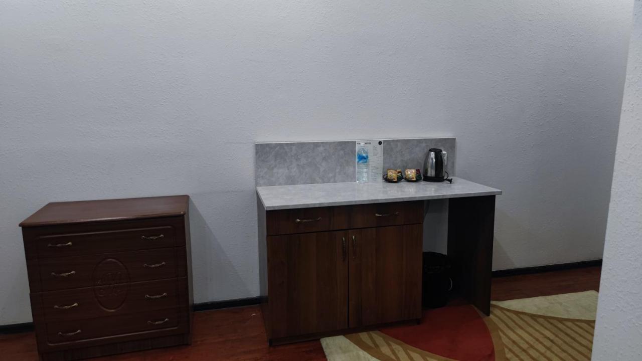 Bishkek Villa Hotel Bagian luar foto