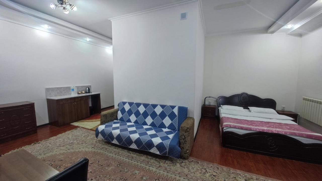 Bishkek Villa Hotel Bagian luar foto