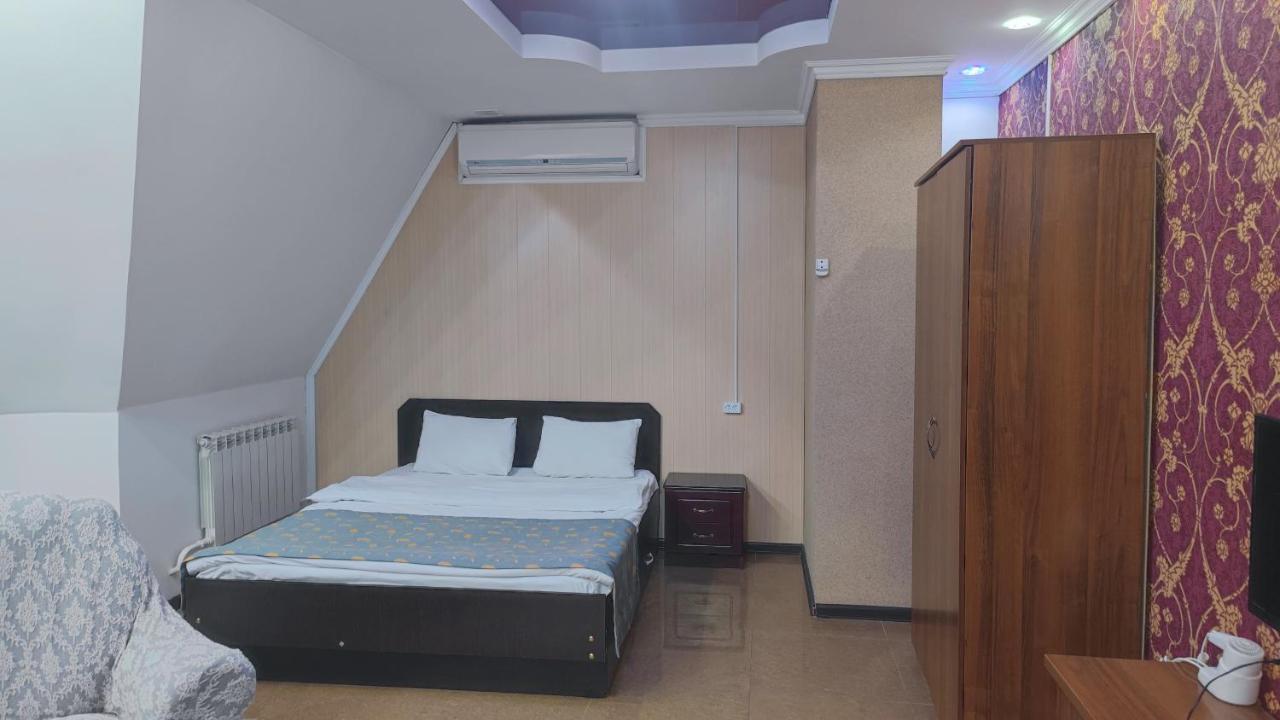 Bishkek Villa Hotel Bagian luar foto