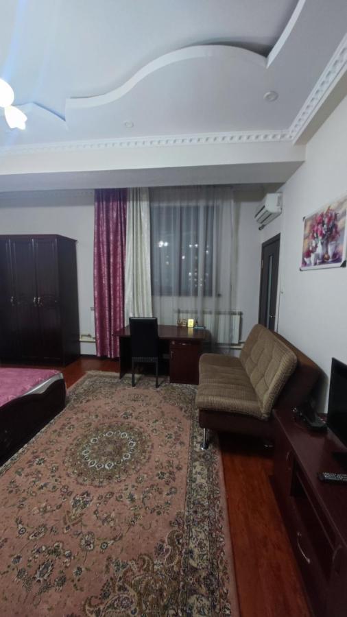 Bishkek Villa Hotel Bagian luar foto